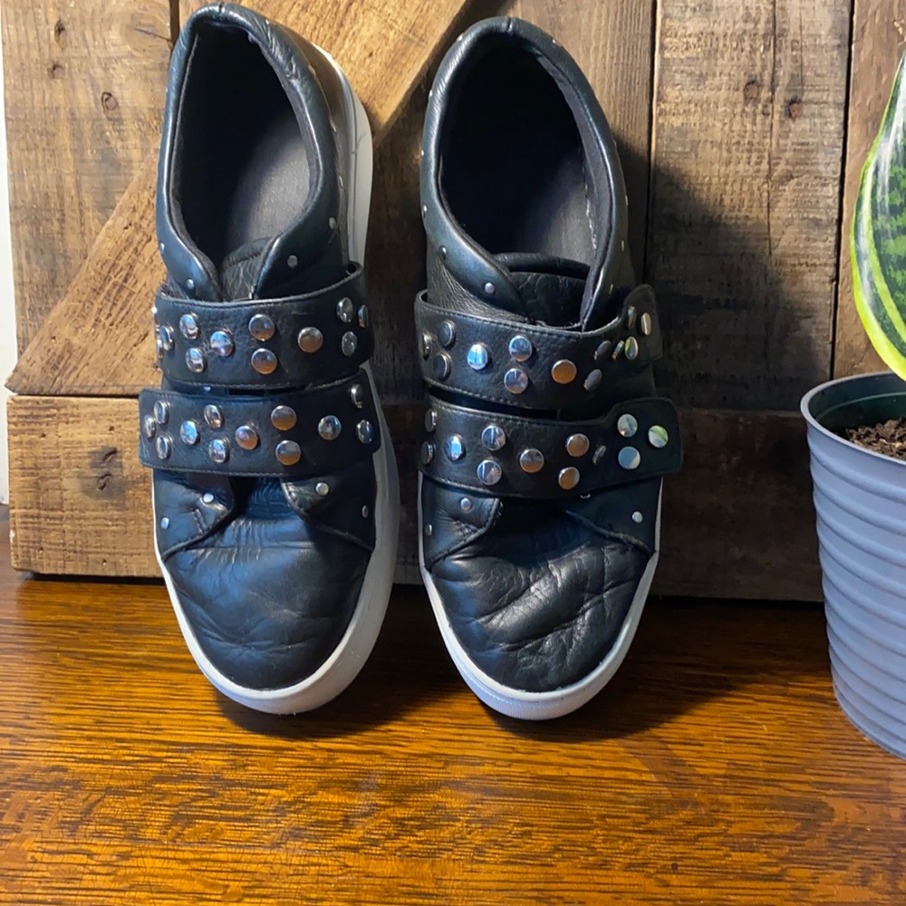 Rebecca Minkoff Casual 9 1/2